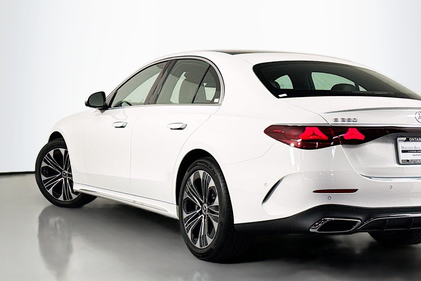 New 2026 Polar White Mercedes-Benz E 350 RWD Sedan image 14