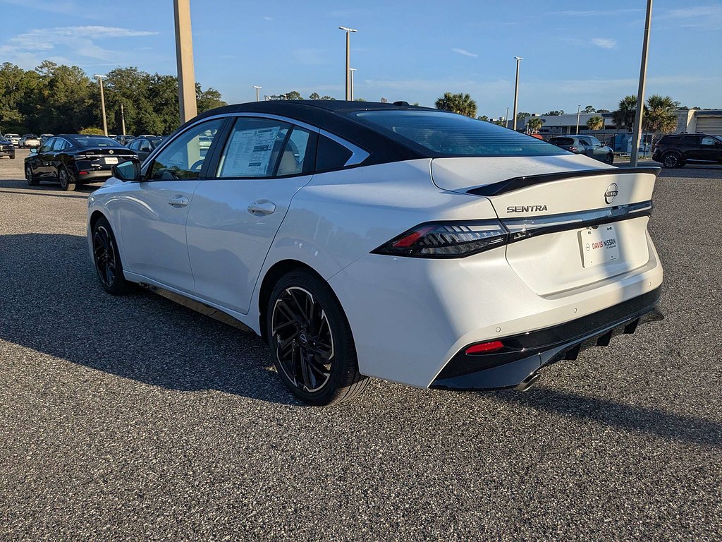 New 2026 Aspen White TriCoat / Super Black Two-tone Nissan SR image 6