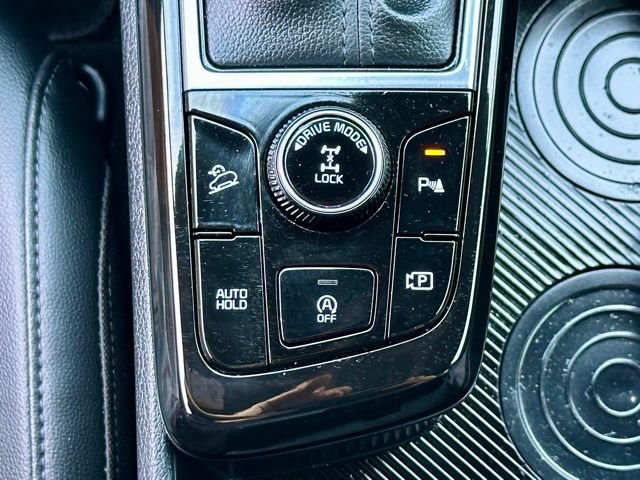 Used 2024 White Kia X-Line image 31