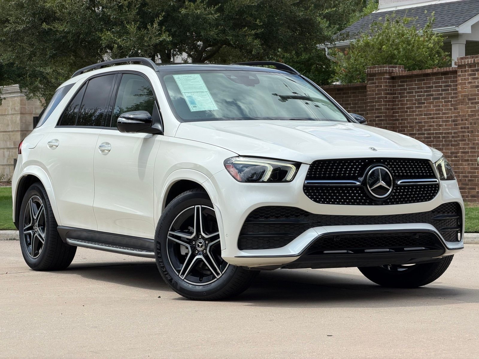 Certified Used 2022 White Mercedes-Benz GLE 350 image 1