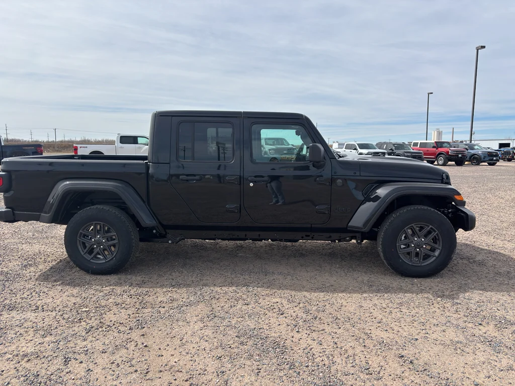 New 2026 Black Clear-Coat Exterior Paint Jeep Sport S image 3