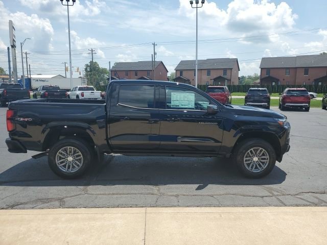 2025 Chevrolet Colorado LT - Photo 8