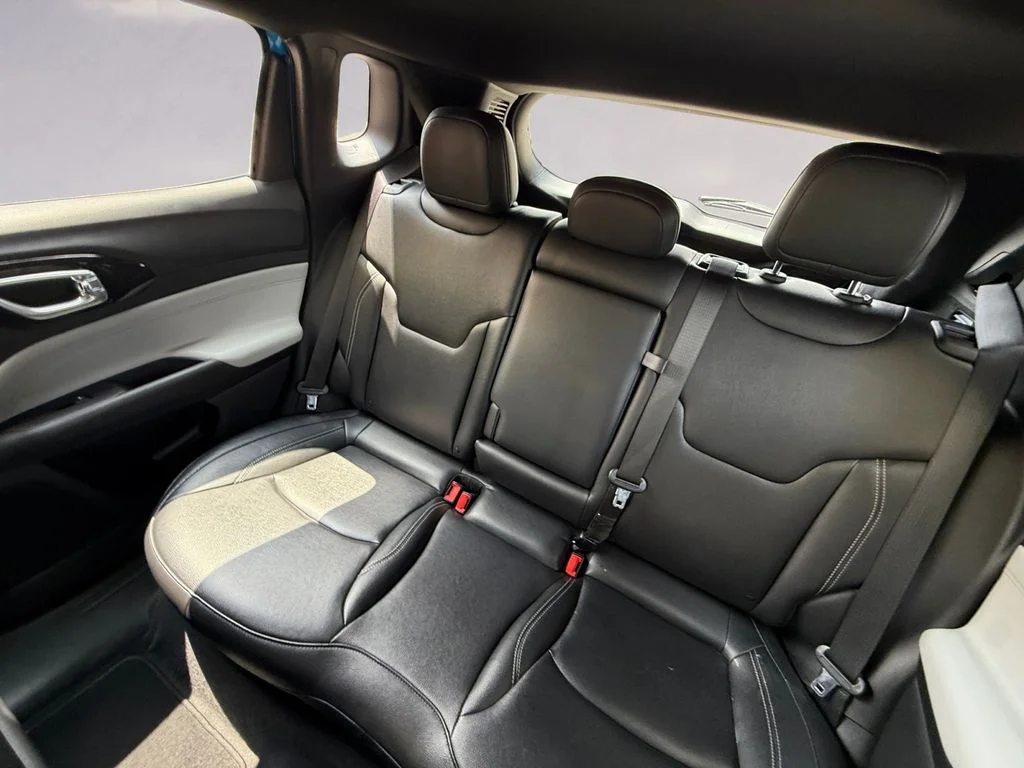2025 Jeep Compass Limited - Photo 16