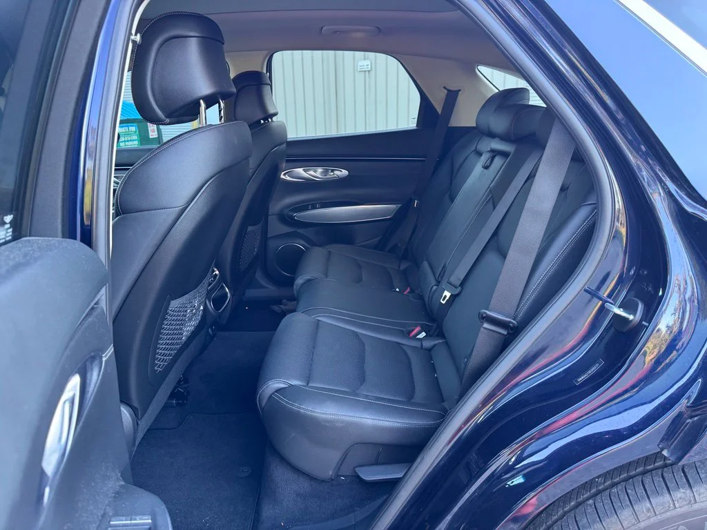 Used 2025 Blue Genesis 2.5T image 16