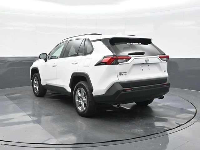 Used 2025 White Toyota XLE image 8