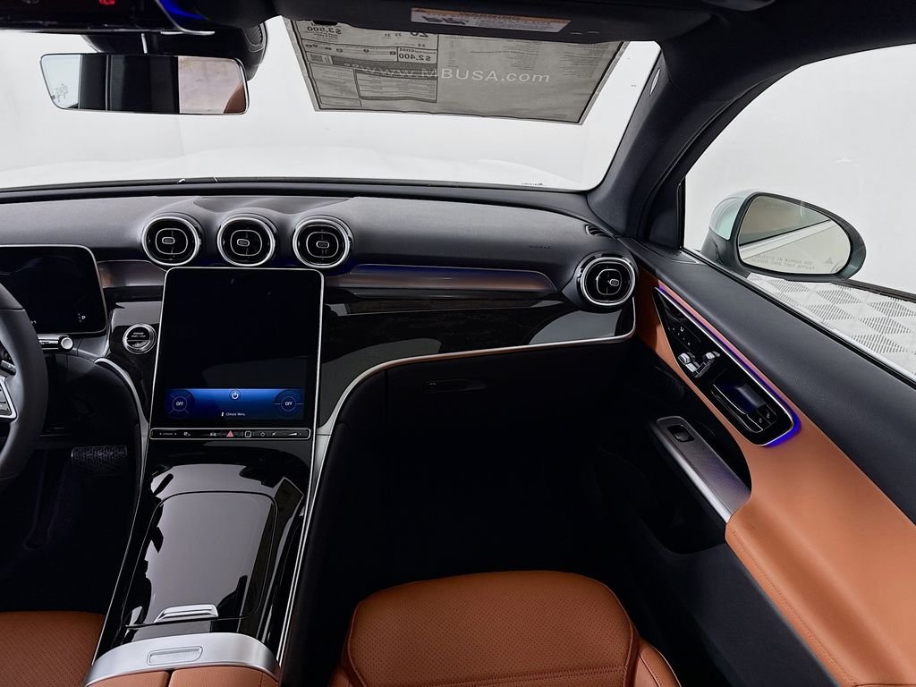 New 2026 Polar White Mercedes-Benz GLC 300 image 23
