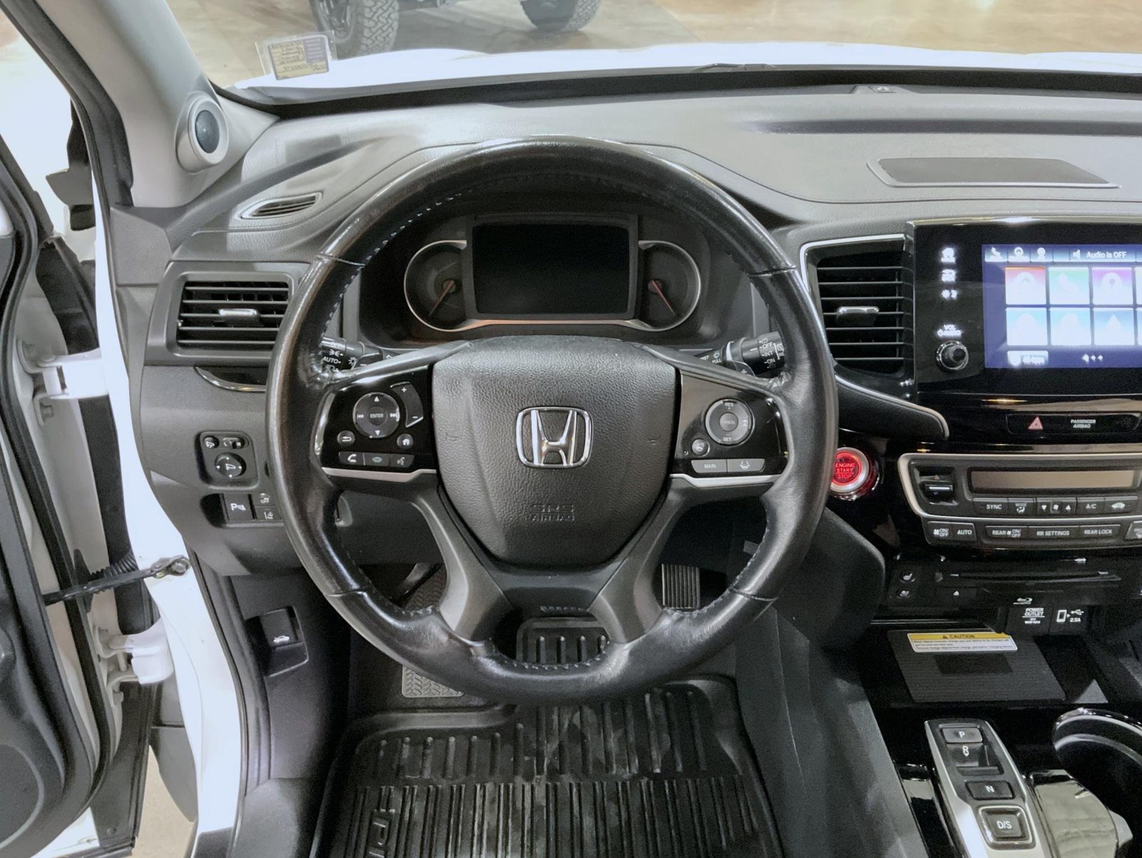 Used 2021 White Honda Elite image 11