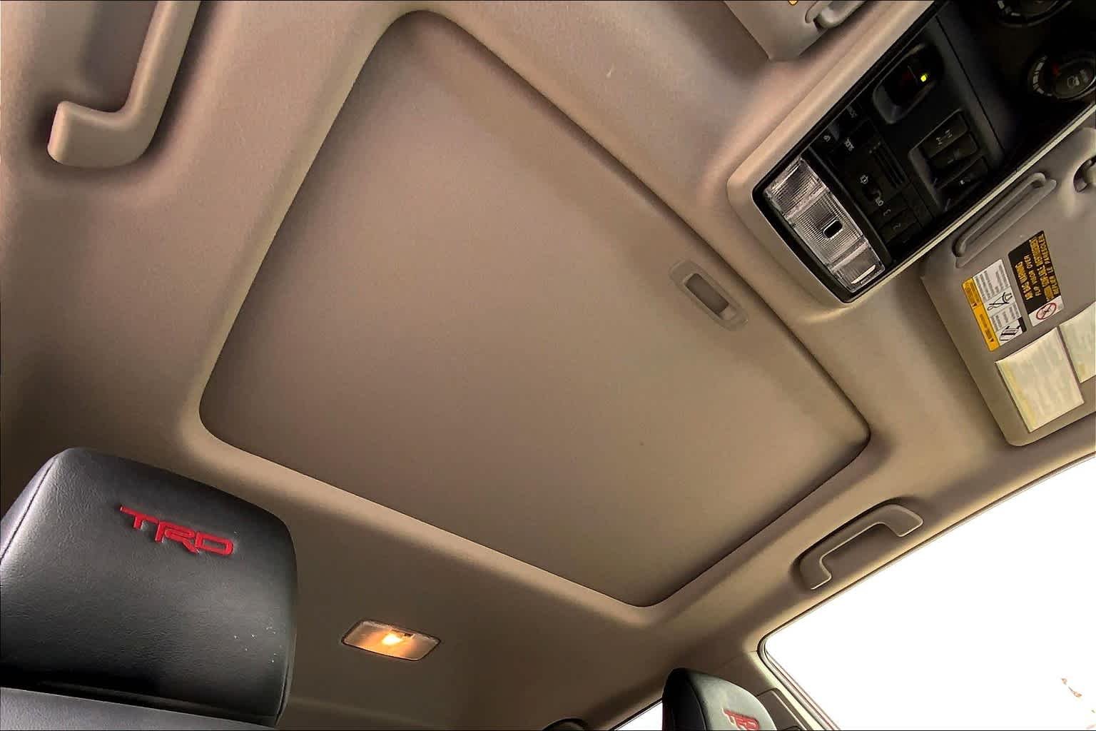 Used 2021 Barcelona Red Metallic Toyota Venture image 14