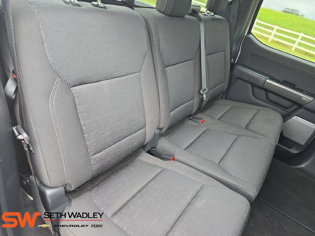 Used 2021 White Ford XLT image 12