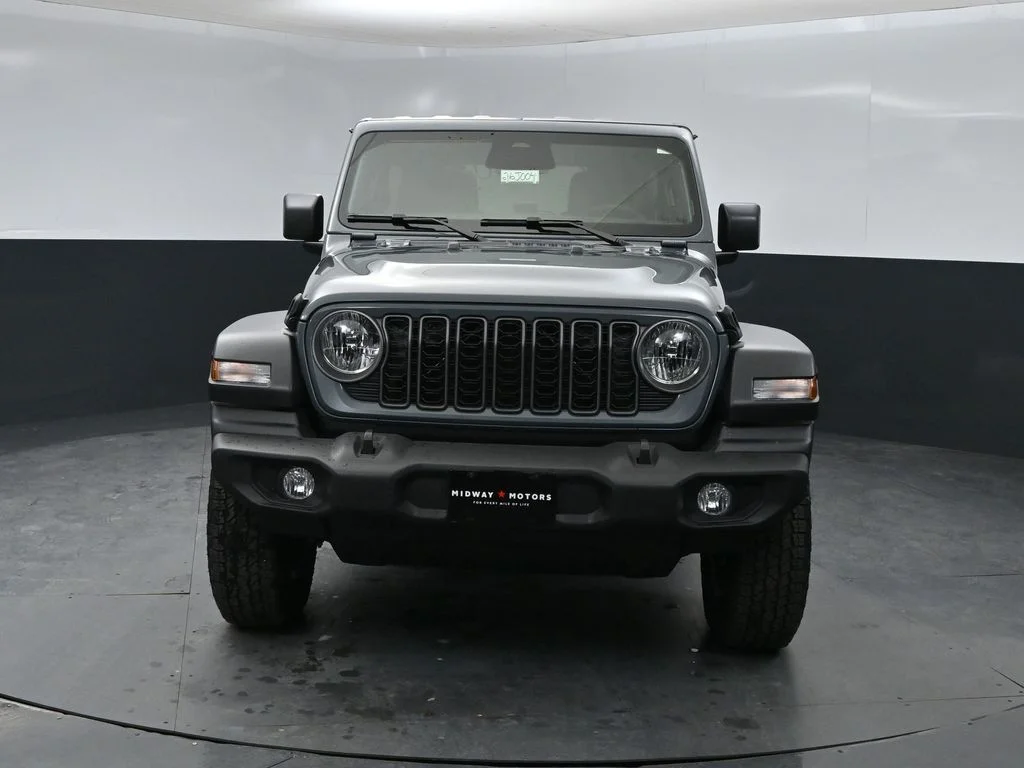 New 2026 Anvil Clearcoat Jeep Sport S image 6