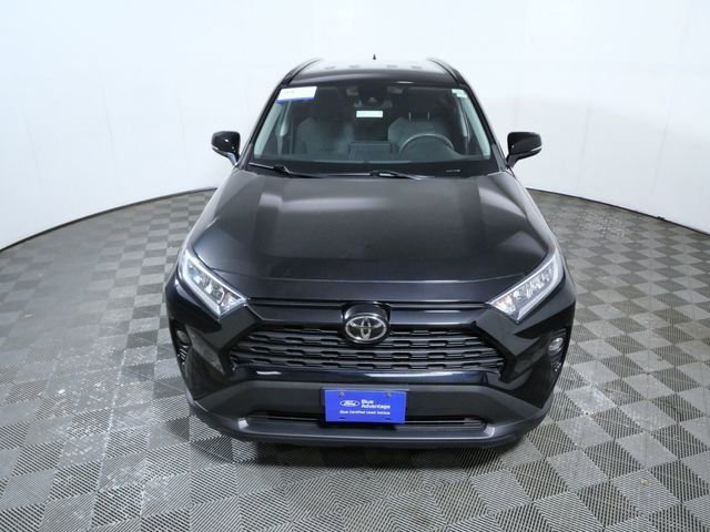 Used 2020 Black Toyota XLE image 3