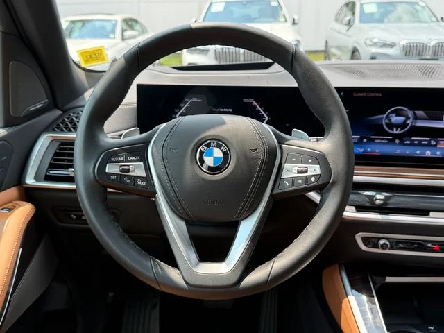 Used 2026 Alpine White BMW xDrive40i image 16