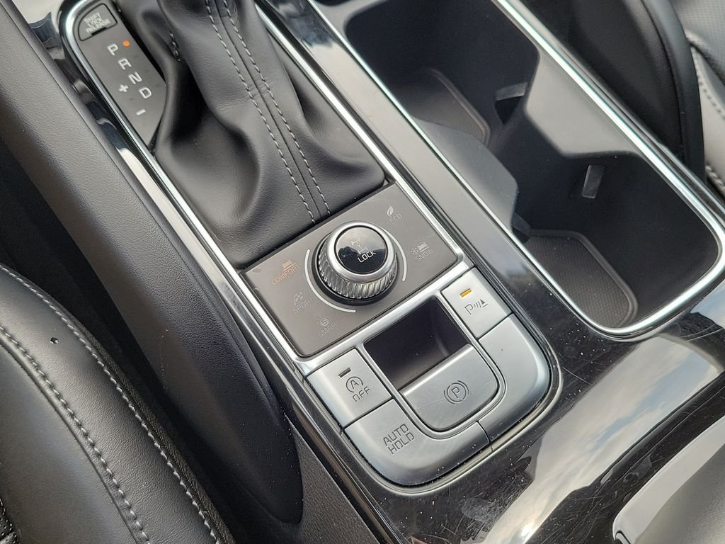 Certified Used 2024 Gray Kia S image 38
