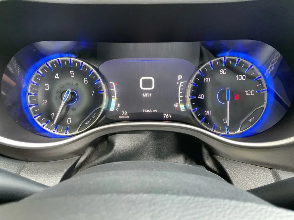 Used 2023 Blue Chrysler Touring L image 19
