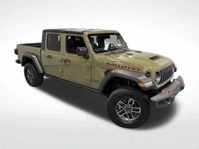 Used 2025  Jeep Mojave image 35