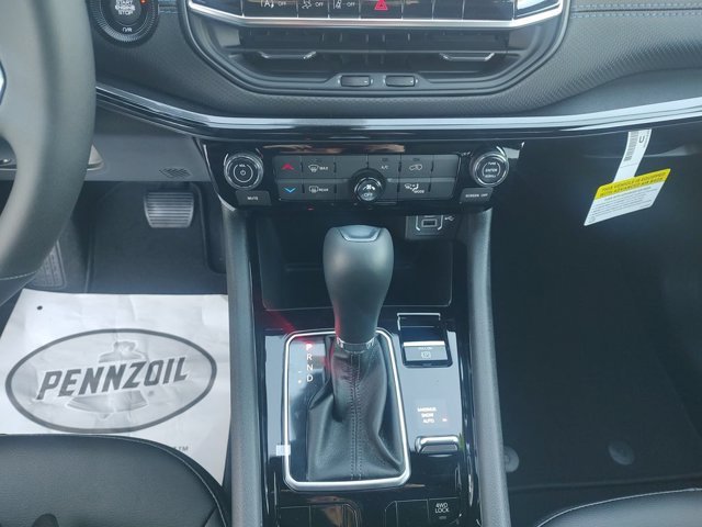 New 2026 Red Hot Pearlcoat Jeep Latitude Altitude image 11