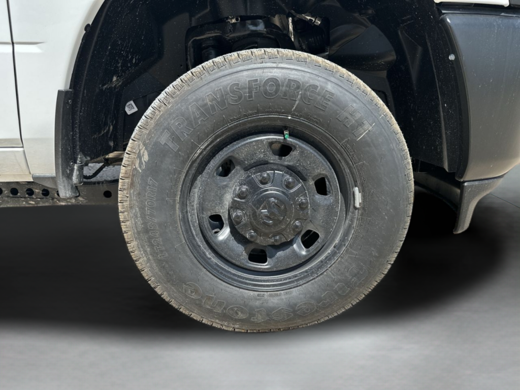 New 2026 Bright White Clear-Coat Exterior Paint RAM Tradesman image 43
