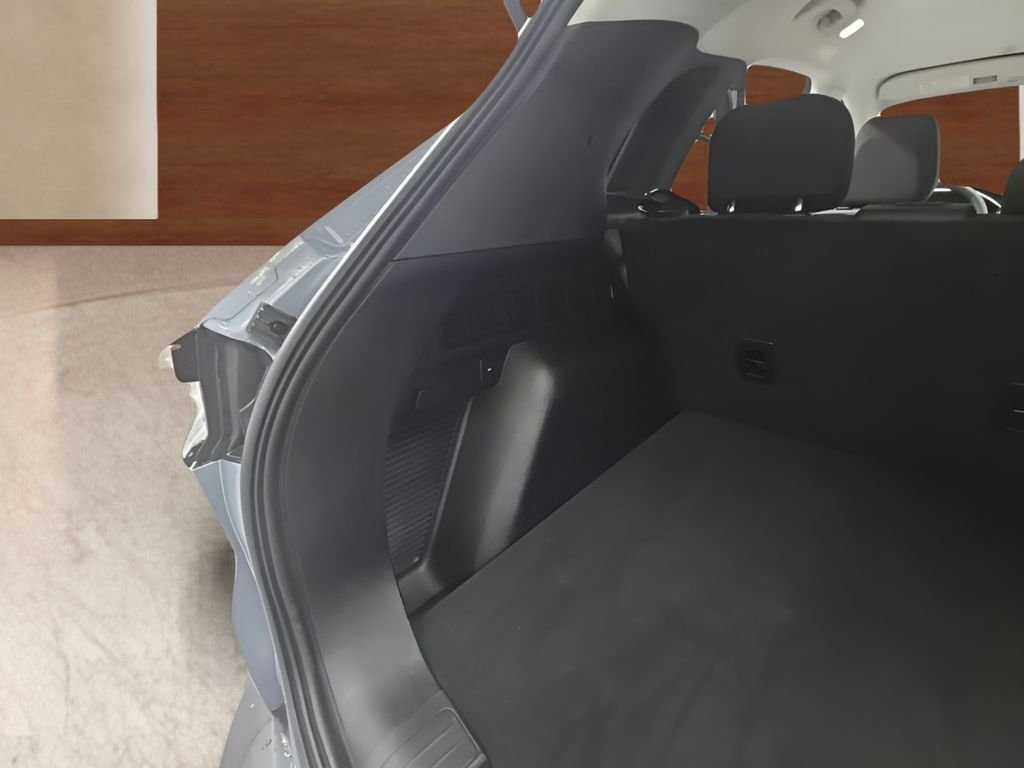 Used 2022 Blue Ford SE image 19