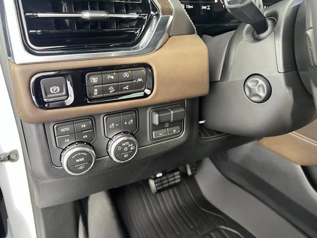 New 2026 Glacier White Tricoat GMC Denali Ultimate image 19