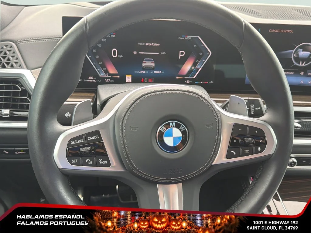 Used 2024  BMW xDrive40i image 17