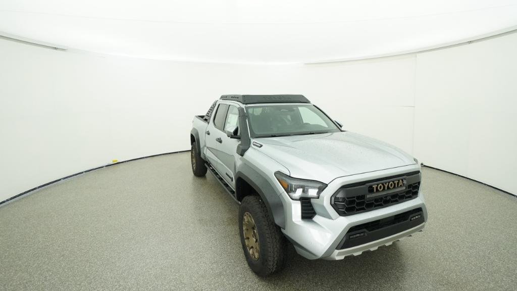 New 2026 Celestial Silver Metallic Toyota Trailhunter image 12