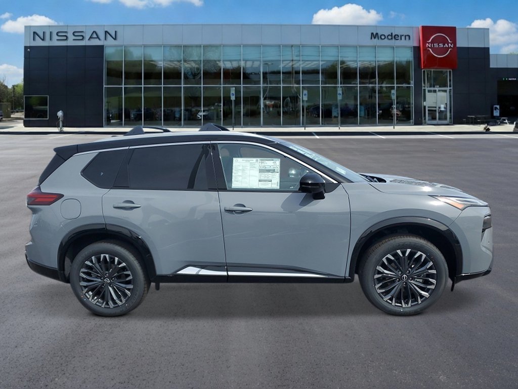 New 2026 Boulder Gray Pearl/Super Black Nissan Platinum image 6