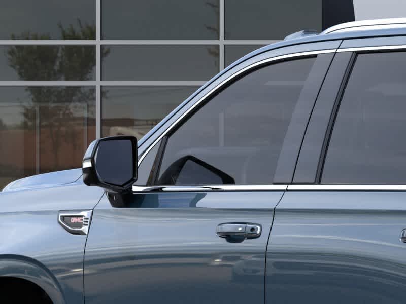 2026 GMC Yukon Denali - Photo 12