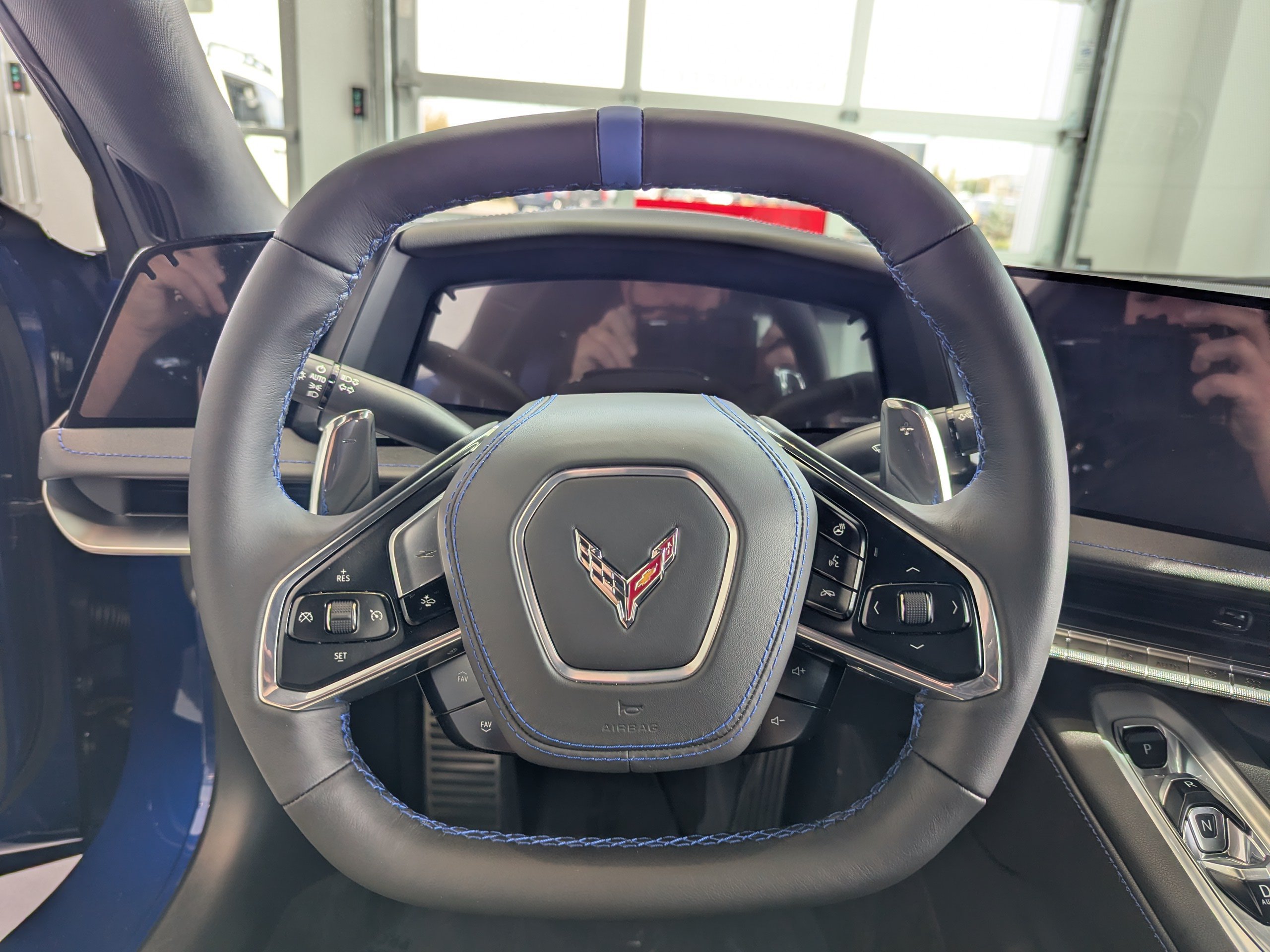 2027 Chevrolet Corvette 2LT - Photo 8