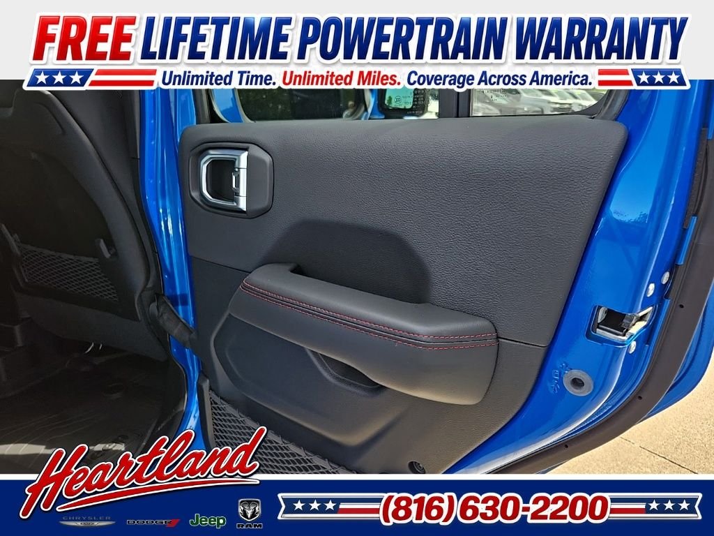 New 2026 Hydro Blue Pearl-Coat Exterior Paint Jeep Rubicon image 91