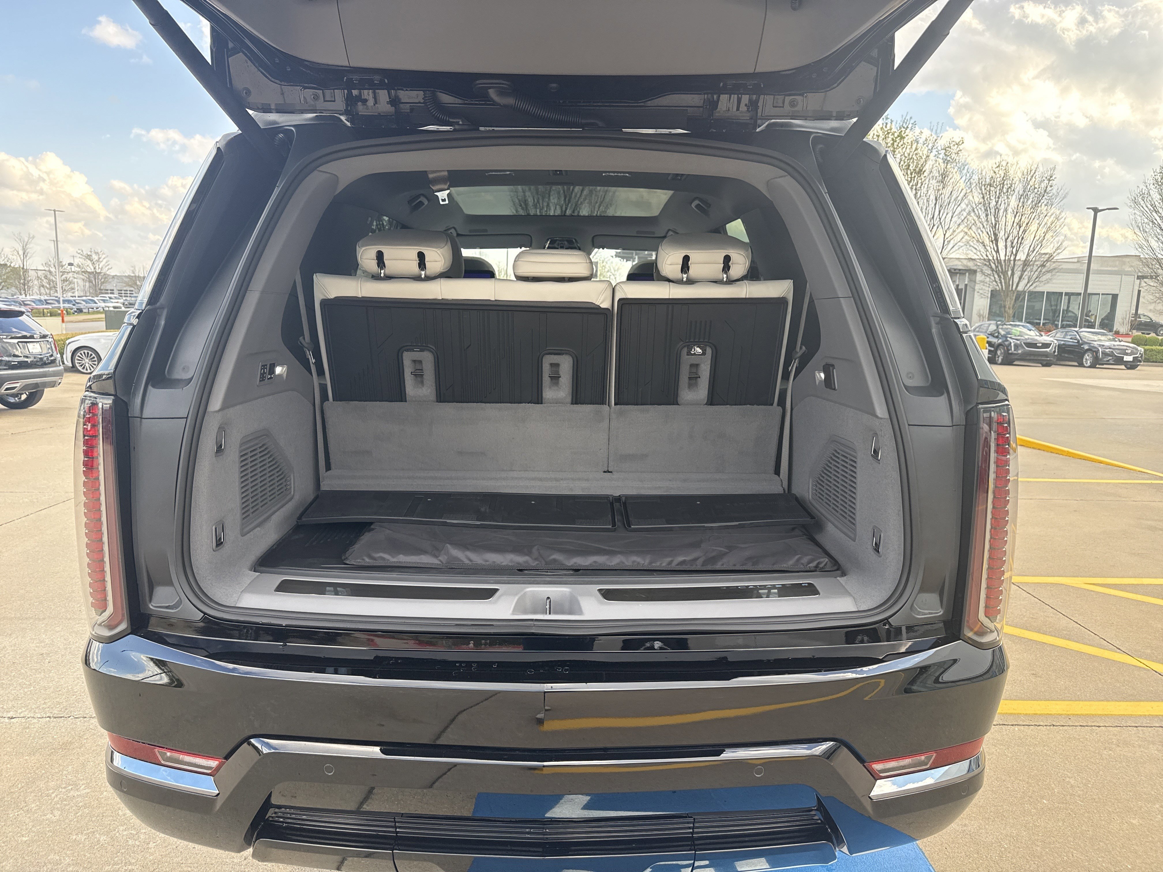 2026 Cadillac Escalade IQL Sport - Photo 23