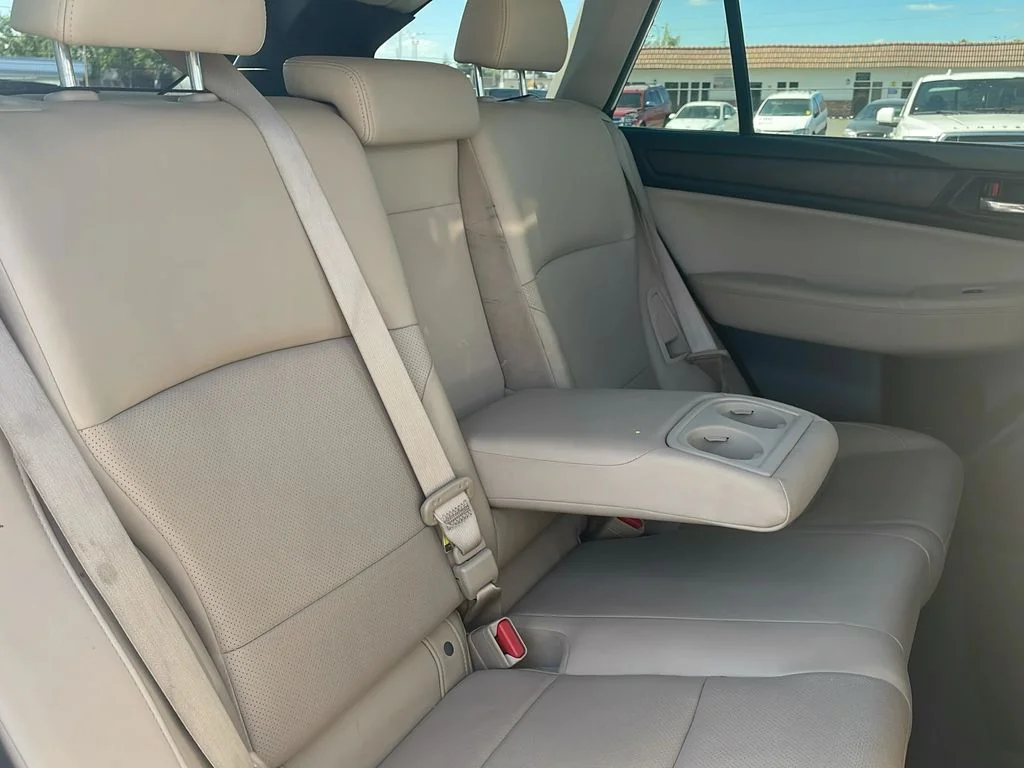 Used 2015 Crystal White Pearl Subaru 2.5i Limited image 26