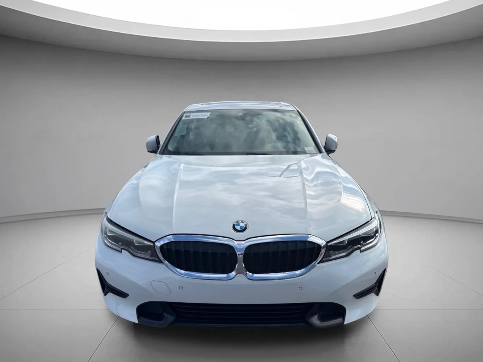 Used 2019 Alpine White BMW 330i image 25