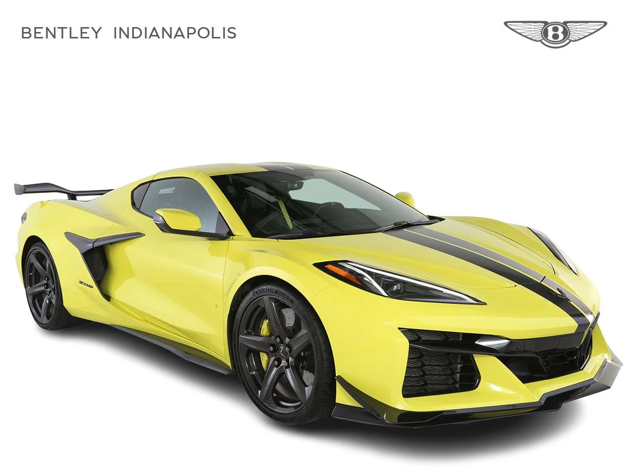 Used 2023 Yellow Chevrolet Z06 image 1