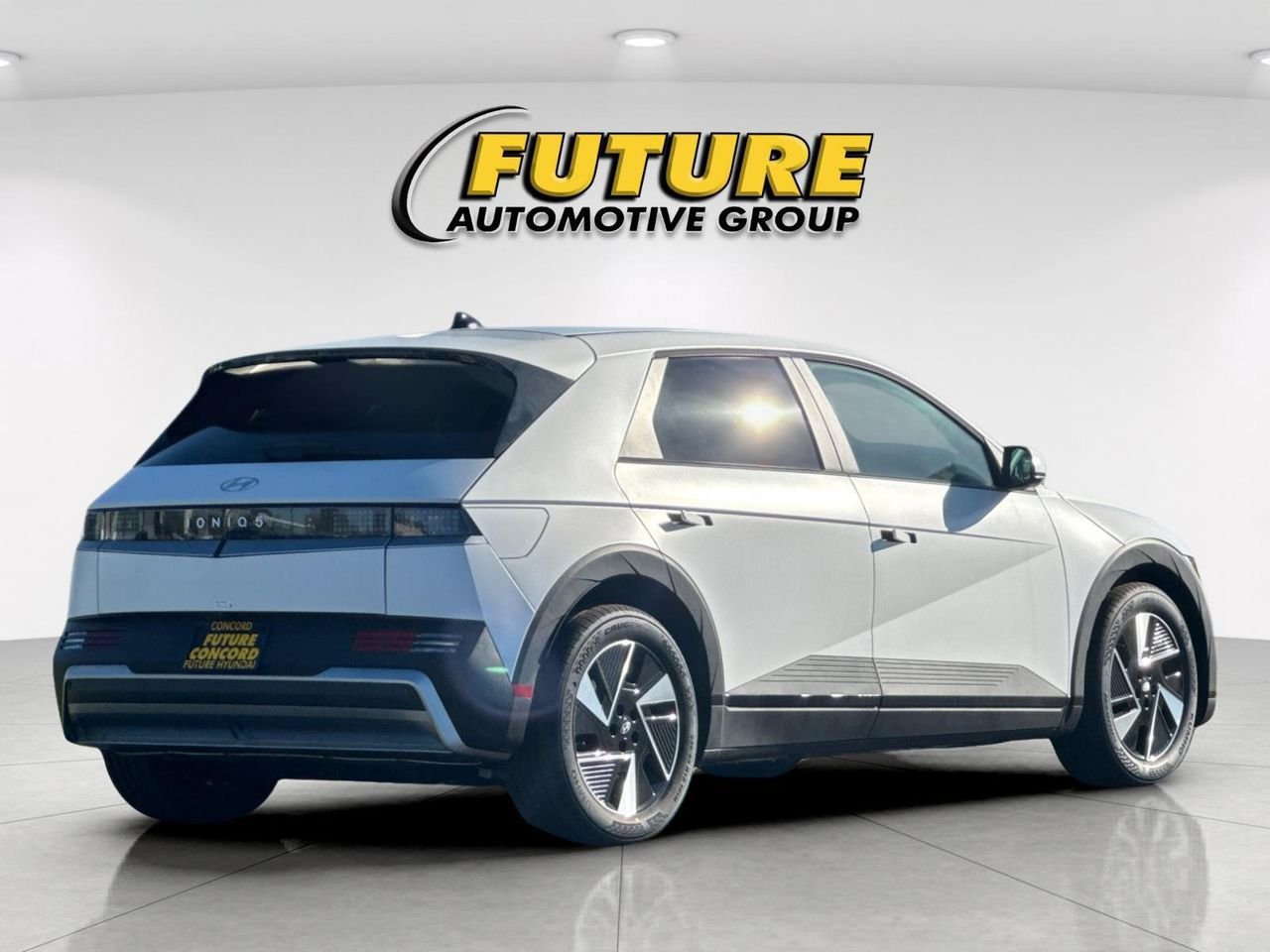 New 2026 White Hyundai SEL image 3