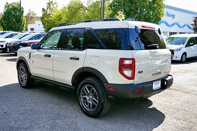 Used 2025 Beige Ford Big Bend image 5
