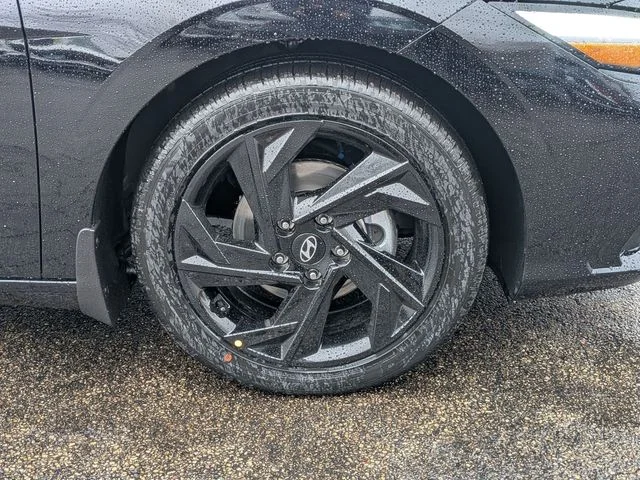 New 2026 Black Hyundai SEL Sport image 9