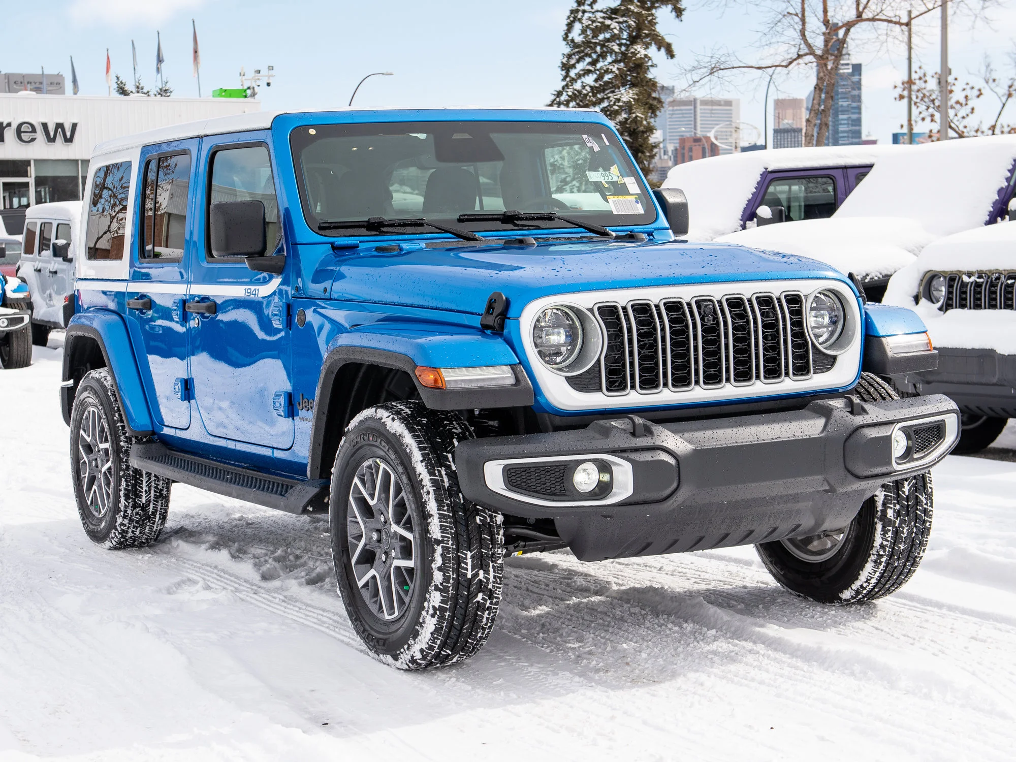New 2026 Blue Jeep Sahara WhiteCap* 4 Door 4x4, McKinley Leather, Blind-Spot image 7