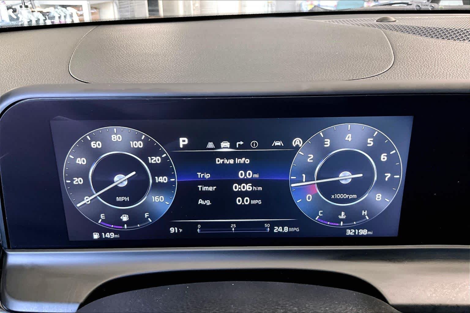 Used 2024 Fusion Black Kia S image 25