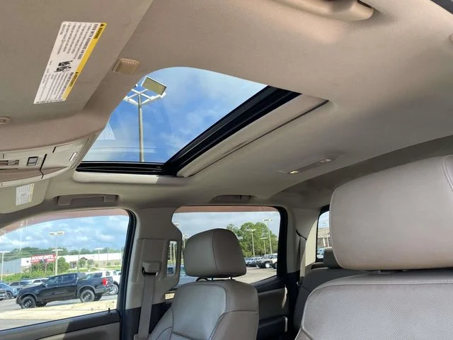 Used 2016 Deep Ocean Blue Chevrolet LTZ image 20