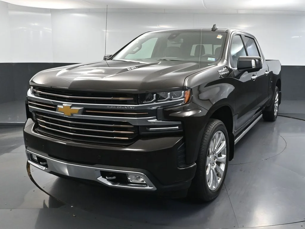 Used 2020 Brown Chevrolet High Country image 12