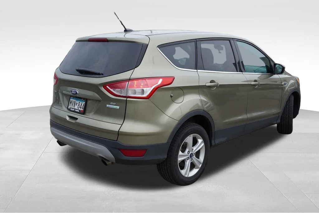 Used 2014 Ginger Ale Metallic Ford SE image 3