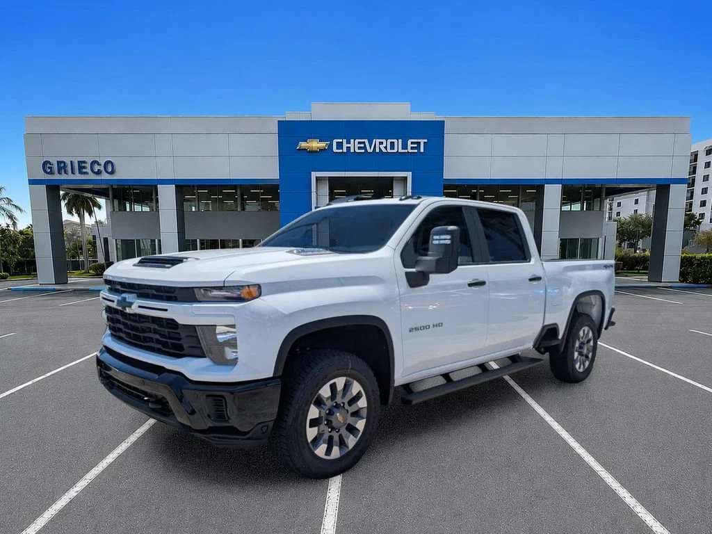 New 2026 Summit White Chevrolet Custom image 3