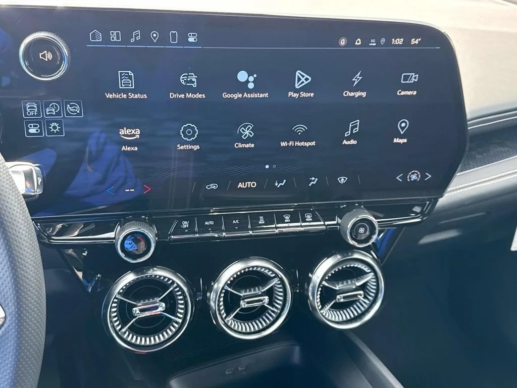 2025 Chevrolet Blazer EV LT - Photo 39