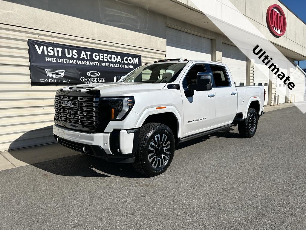 2025 GMC Sierra Denali Ultimate 4WD Crew Cab Long Box SR's photo