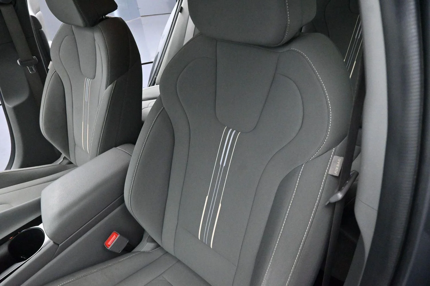 Used 2024 Ecotronic Gray Hyundai SEL image 13