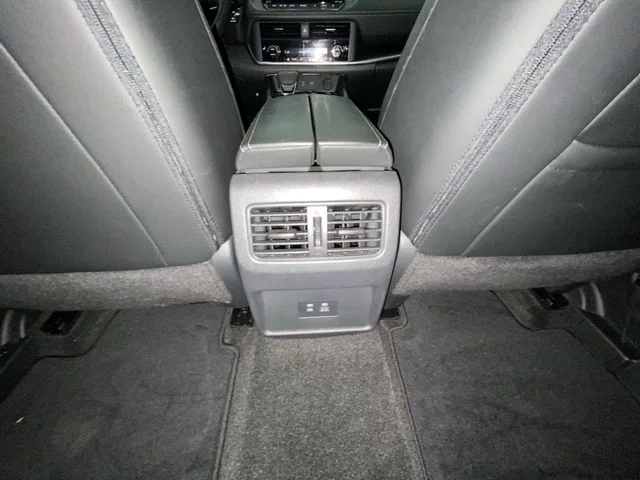 Used 2023 Silver Nissan SV image 28