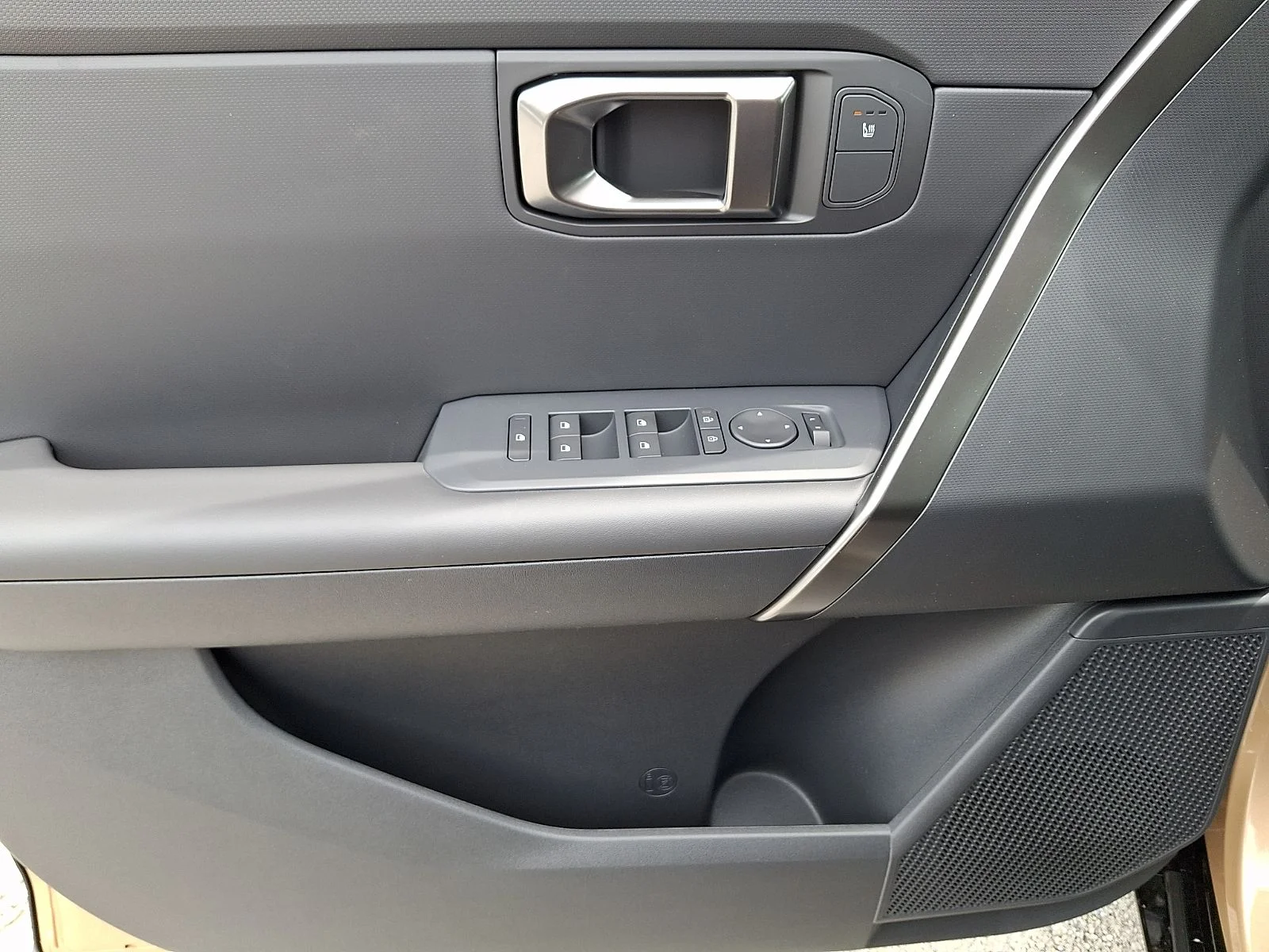 New 2027 Brown Kia X-Line S image 13