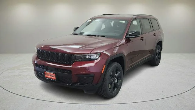 New 2025 Velvet Red Pearl-Coat Exterior Paint Jeep Altitude X image 3