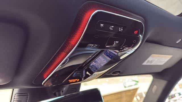 Used 2025 Polar White Mercedes-Benz GLC 350e image 24