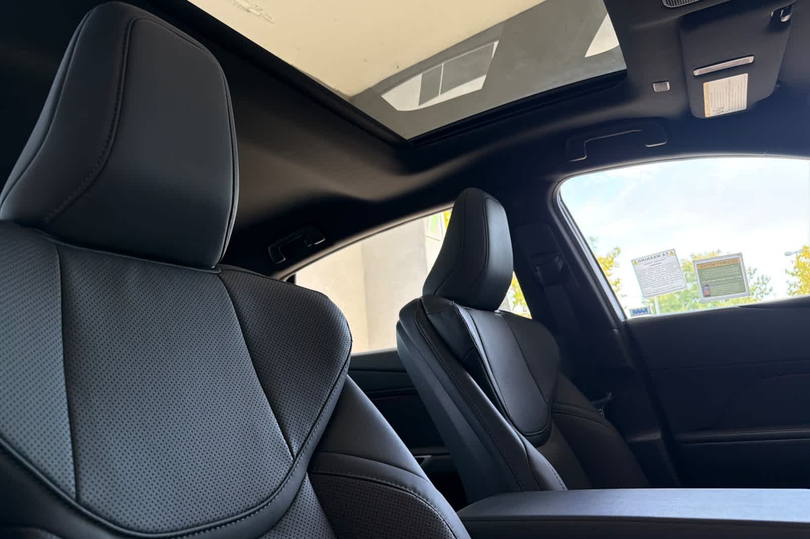 New 2026 Ultra White Lexus ES 350e PREMIUM image 17